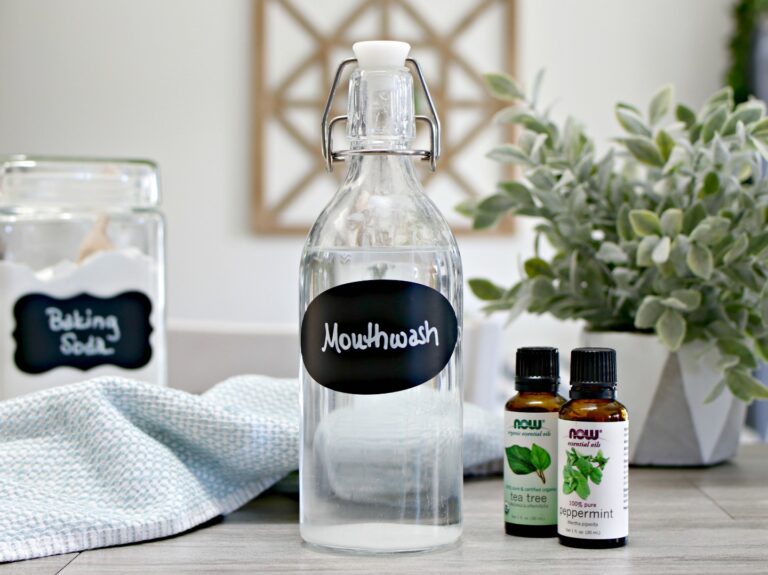 All-Natural Home Made Mouthwash For Bad Breath